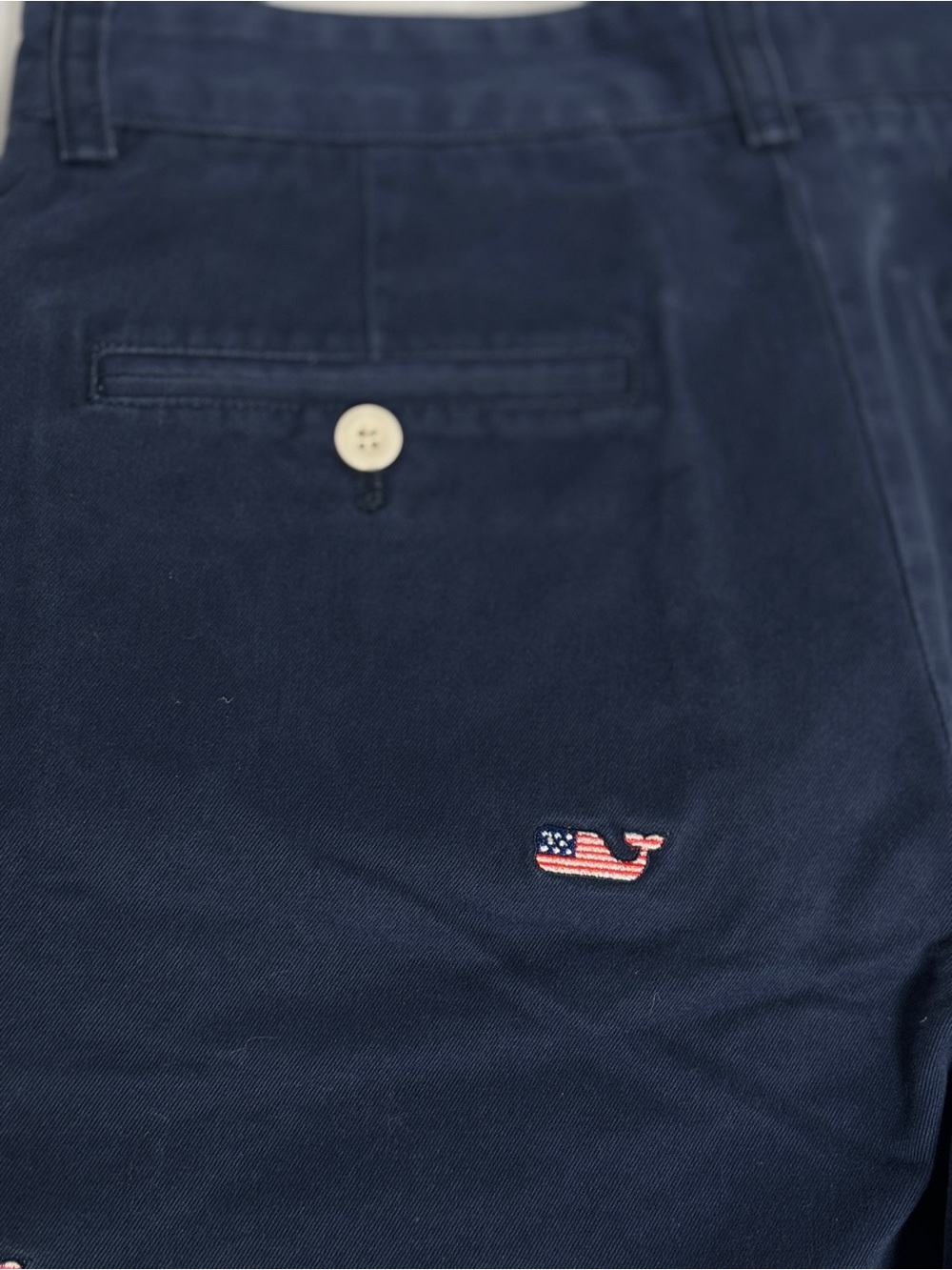 Vineyard Vines Navy Embroidered Whale Shorts Men’s Size 30 American Flag - Picture 7 of 9